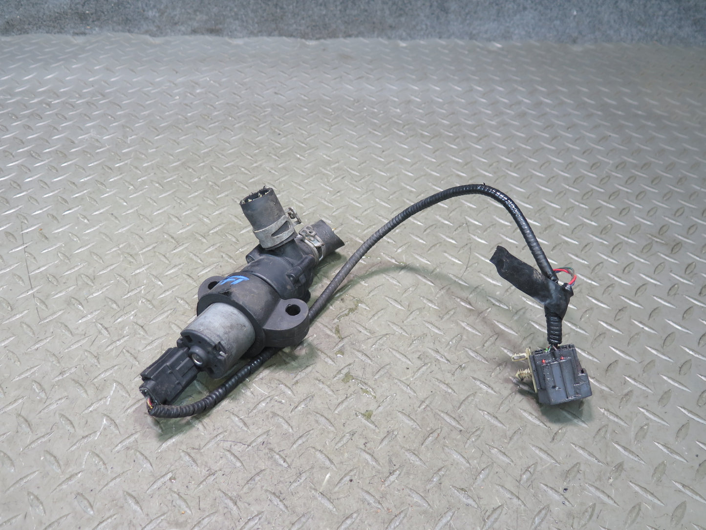 02-05 Ford Thunderbird Auxiliary AUX Coolant Water Pump 0392020071 OEM