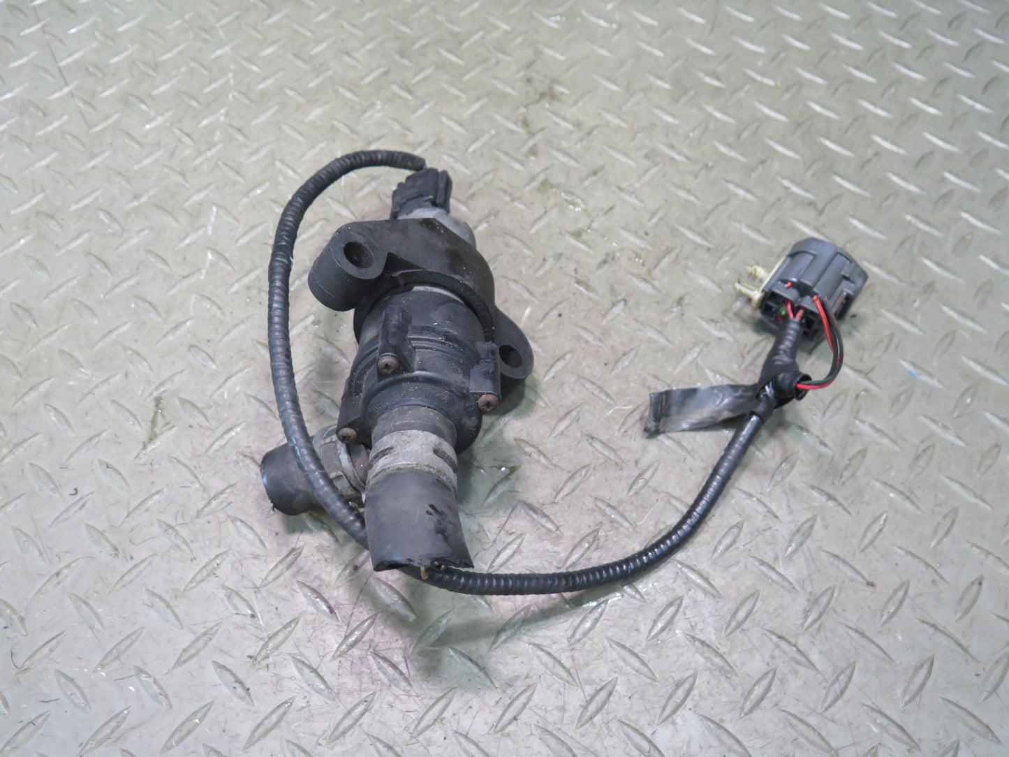02-05 Ford Thunderbird Auxiliary AUX Coolant Water Pump 0392020071 OEM