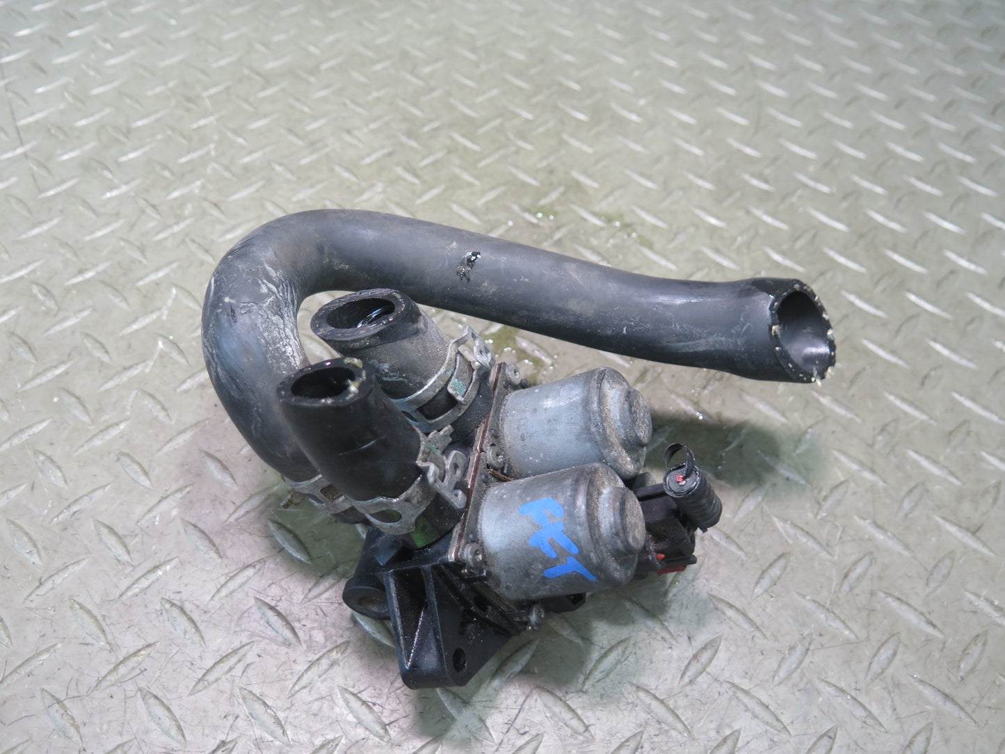 02-05 Ford Thunderbird Hvac Heater Control Valve OEM