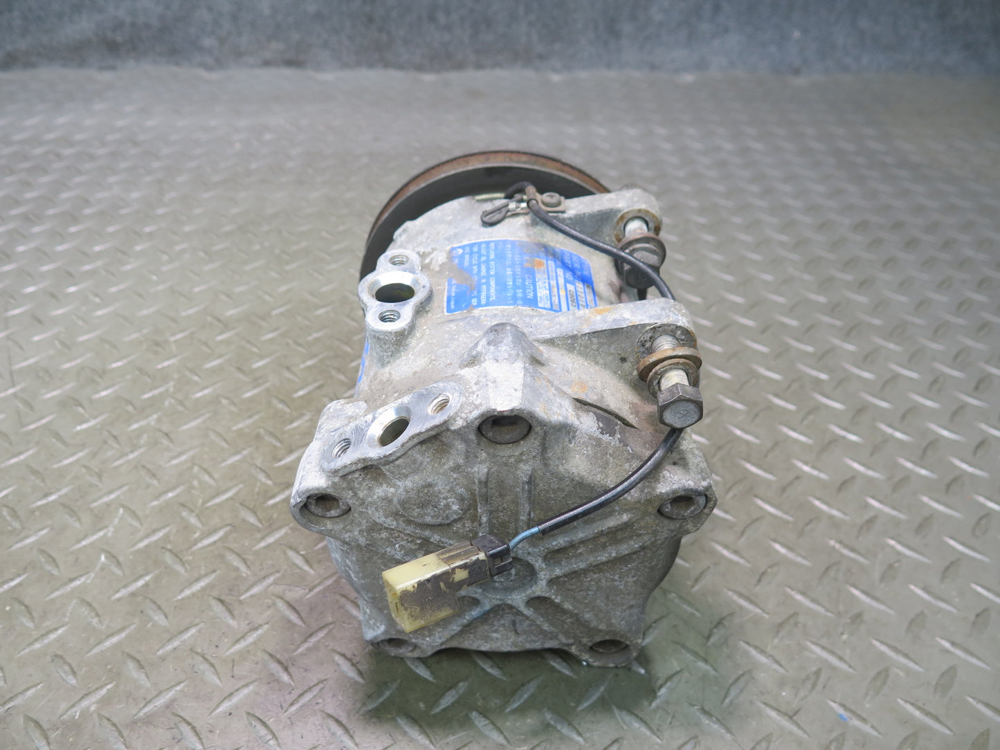 02-05 Ford Thunderbird A/C Air Condition Compressor OEM