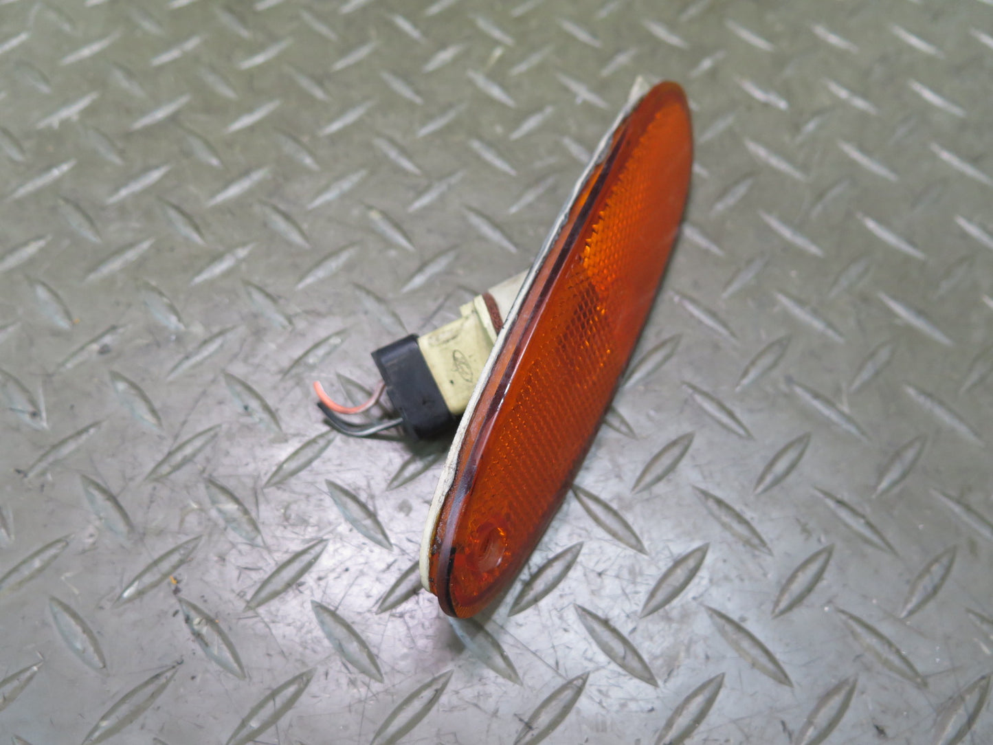 02-05 Ford Thunderbird Set of 2 Front Left & Right Side Marker Light Lamp OEM