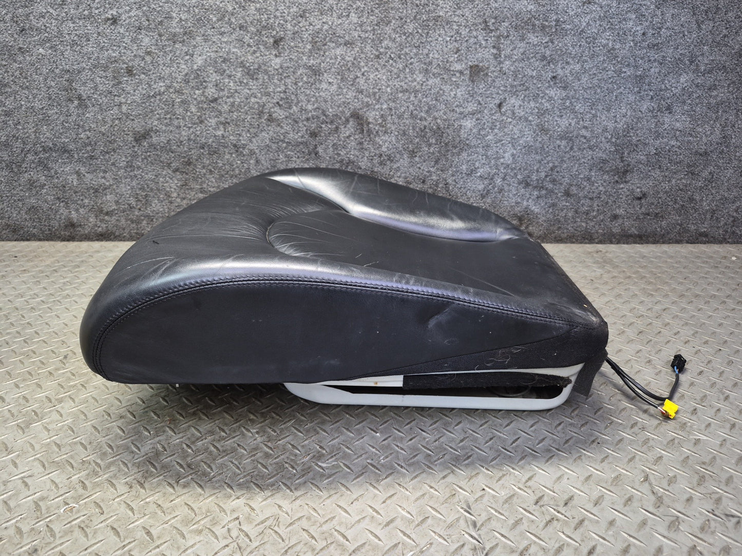 96-02 Mercedes R129 SL500 Front Right Seat Lower Leather Cushion OEM