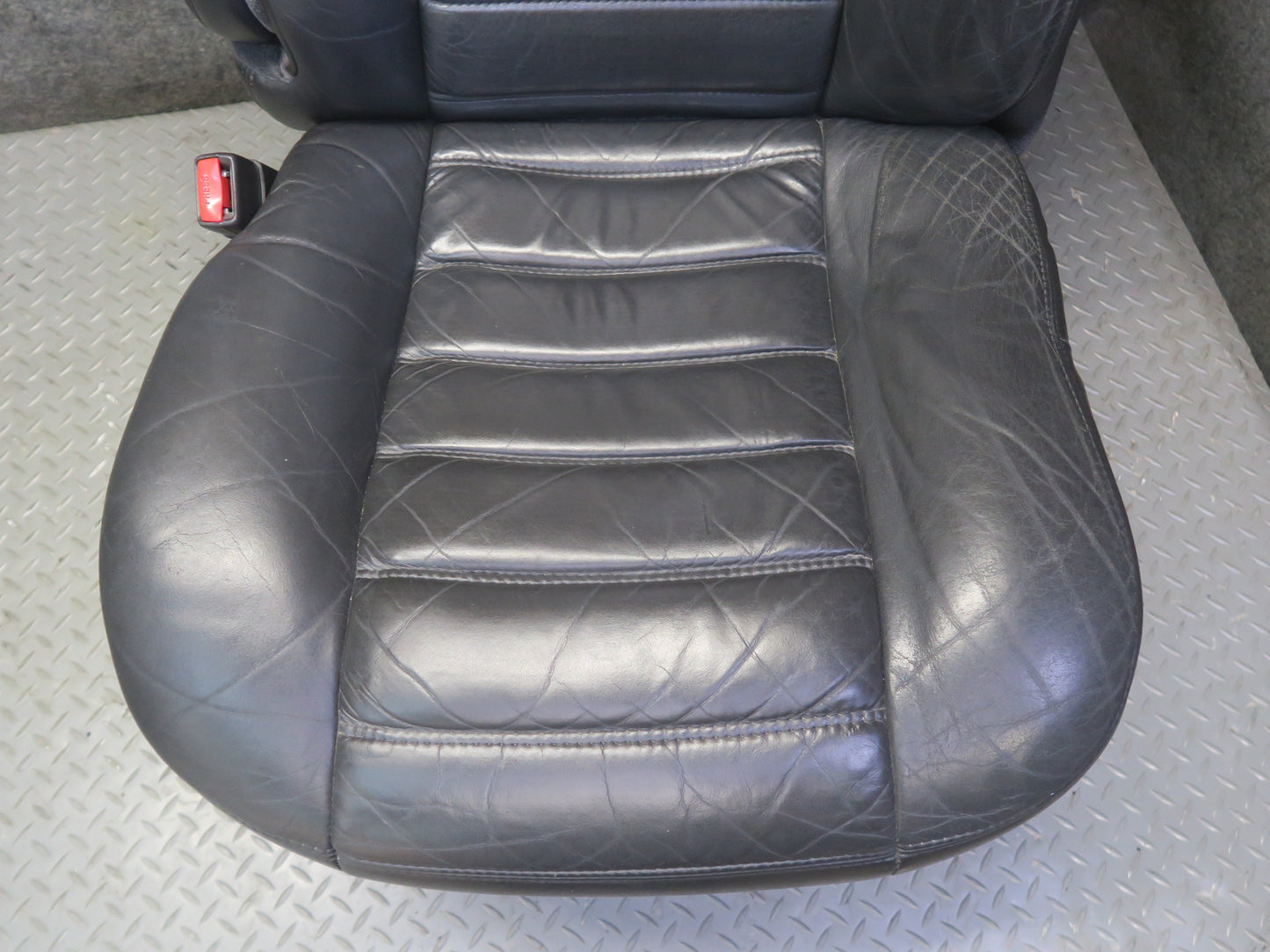 2005-2007 Hummer H2 Front Left & Right Leather Seat Black Set of 2