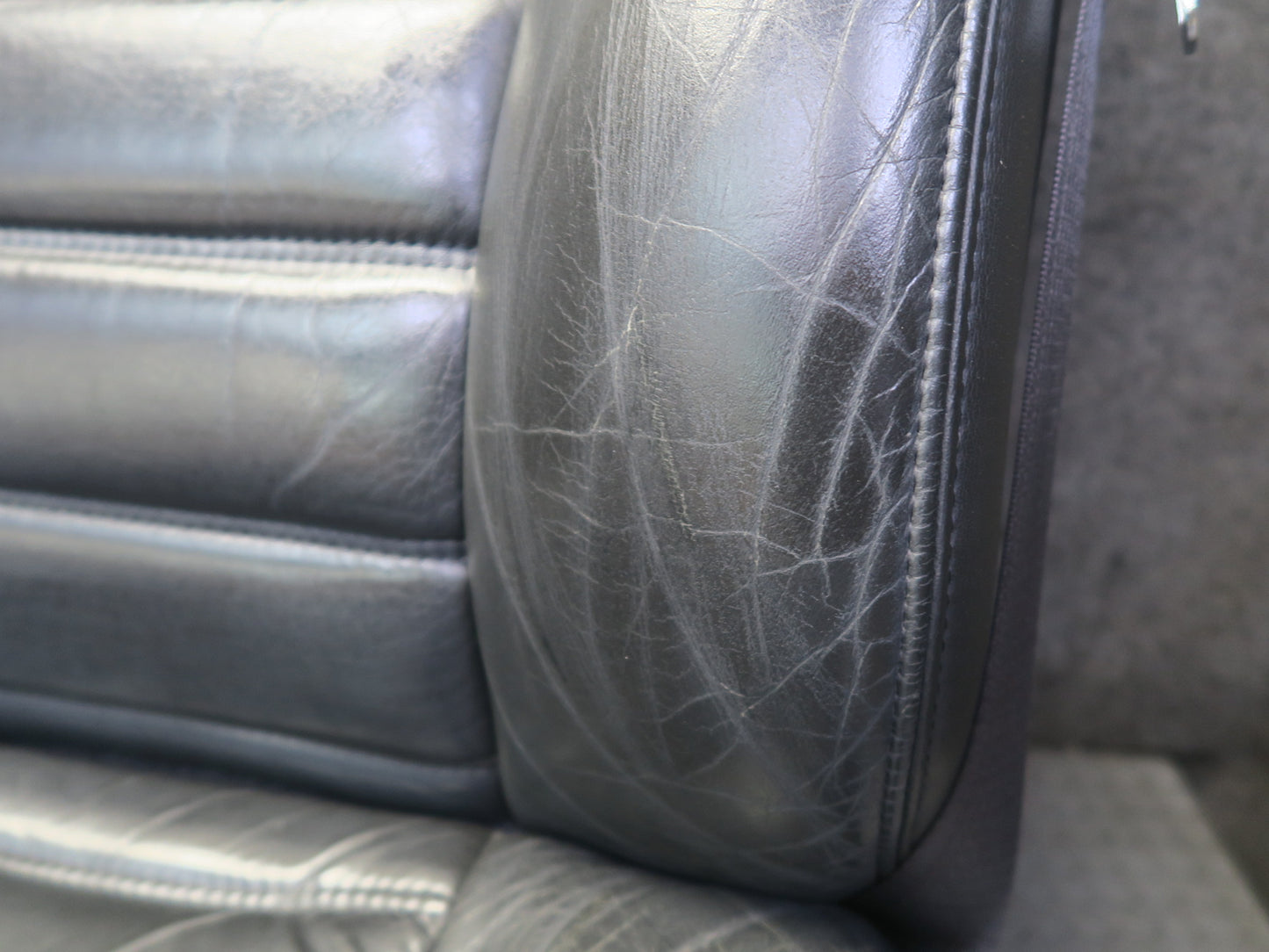 2005-2007 Hummer H2 Front Left & Right Leather Seat Black Set of 2