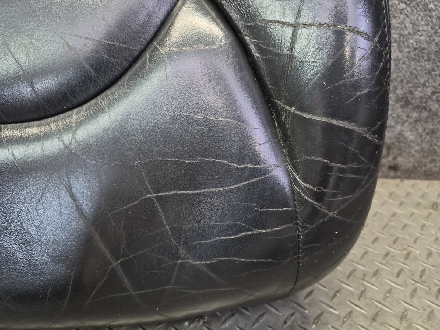 96-02 Mercedes R129 SL500 Front Left Seat Lower Leather Cushion Black OEM