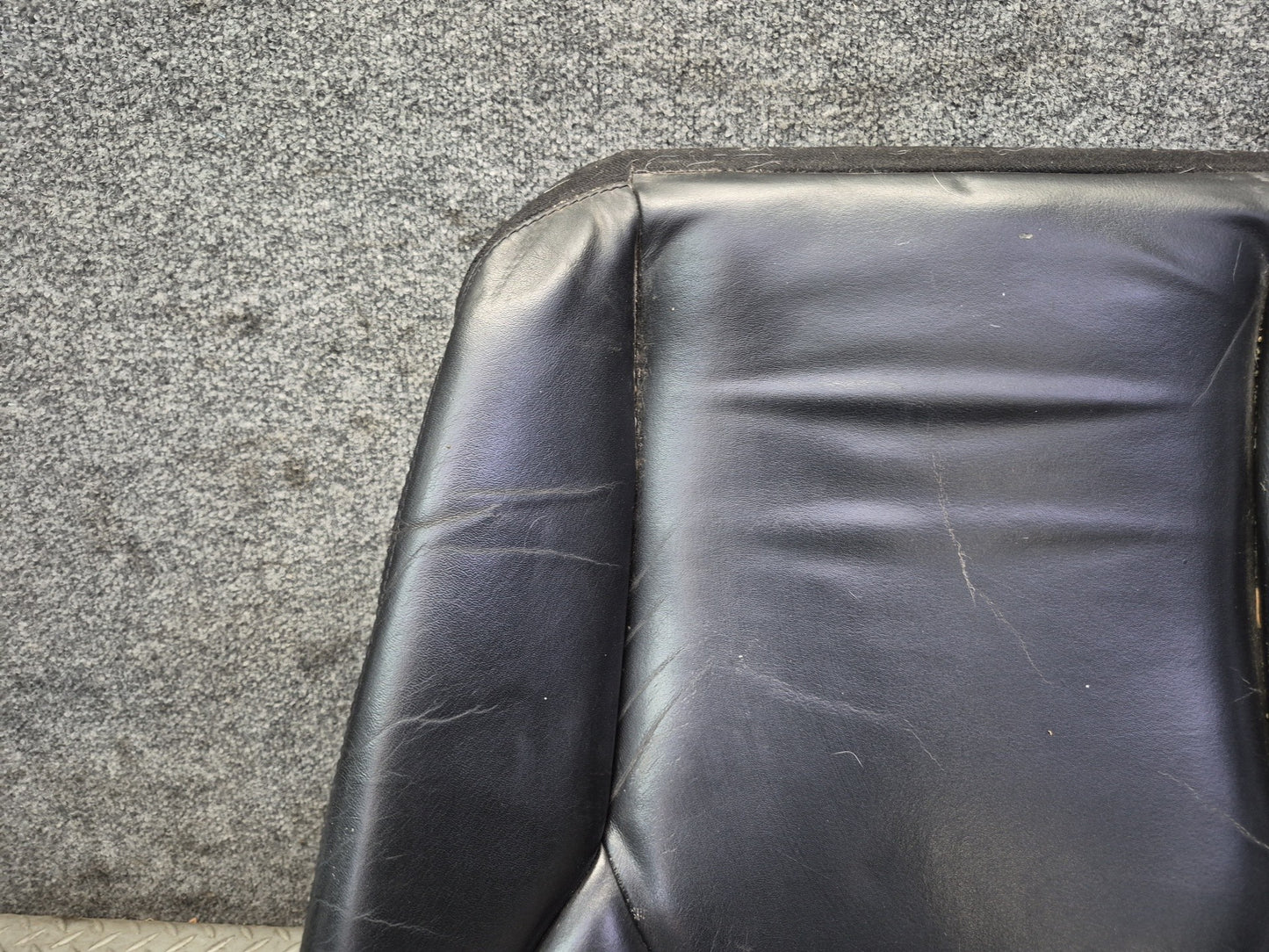 96-02 Mercedes R129 SL500 Front Left Seat Lower Leather Cushion Black OEM