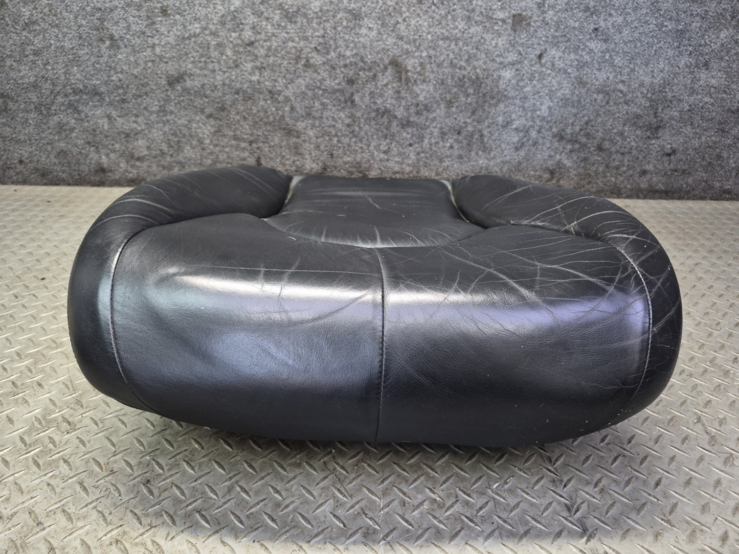 96-02 Mercedes R129 SL500 Front Left Seat Lower Leather Cushion Black OEM
