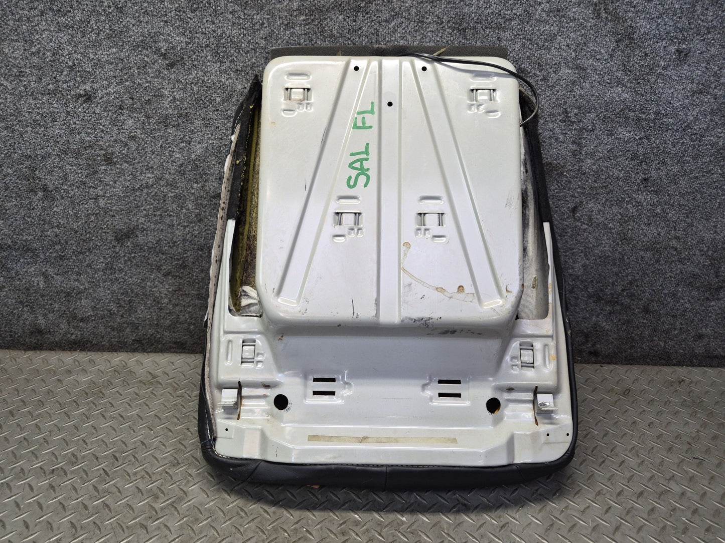96-02 Mercedes R129 SL500 Front Left Seat Lower Leather Cushion Black OEM