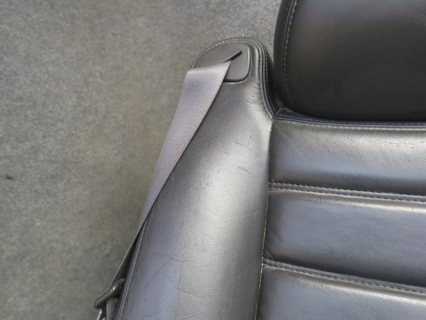 2005-2007 Hummer H2 Front Left & Right Leather Seat Black Set of 2
