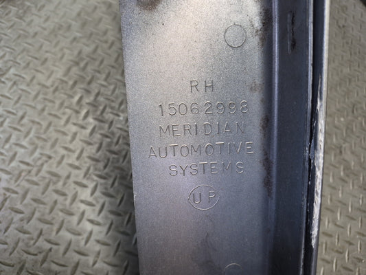 2003-2009 Hummer H2 Front Right Fender Shell Cover Panel Pewter Pearl 15062998