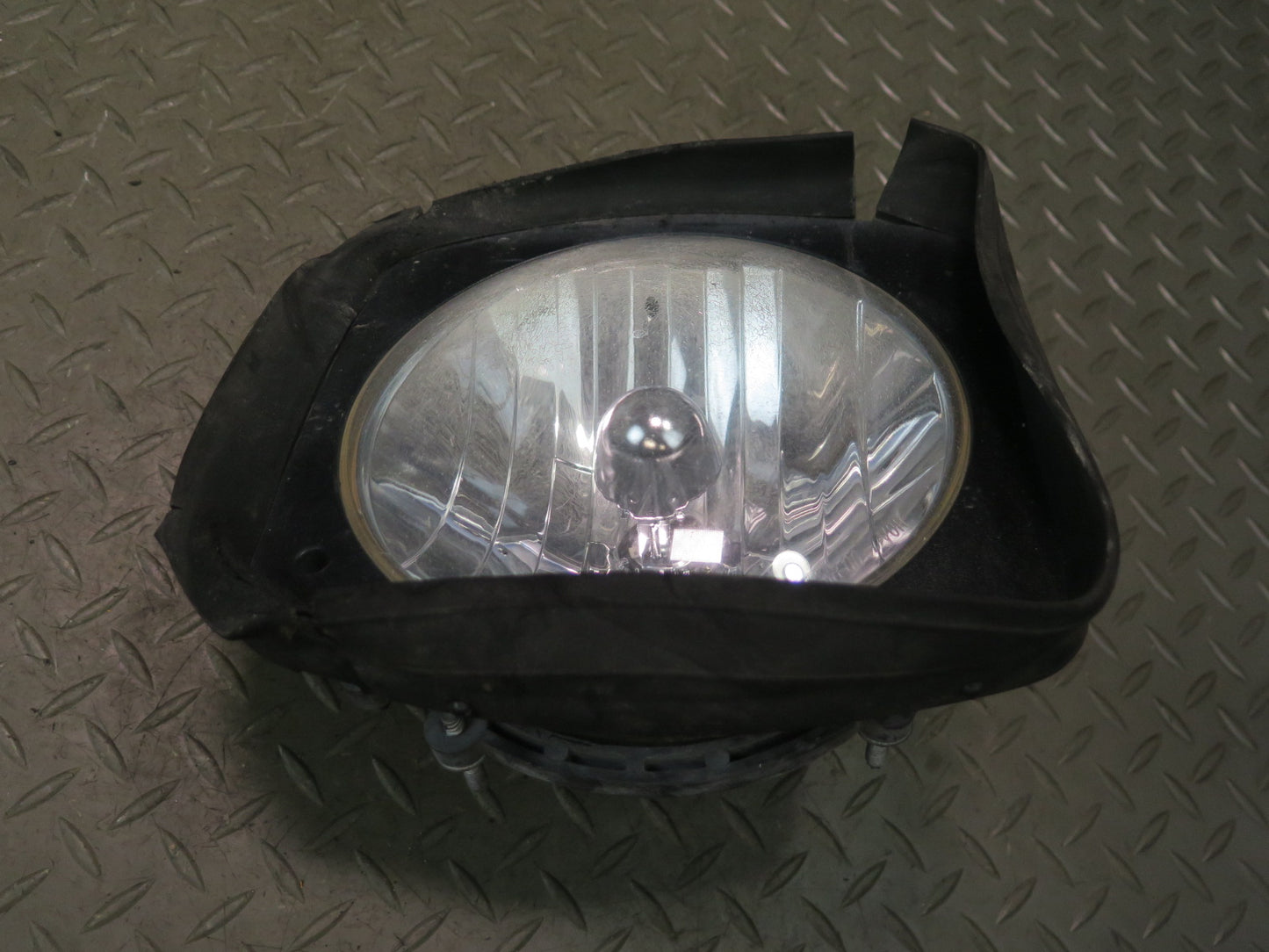 2003-2007 Hummer H2 Front Left & Right Halogen Headlight Lamp Set of 2