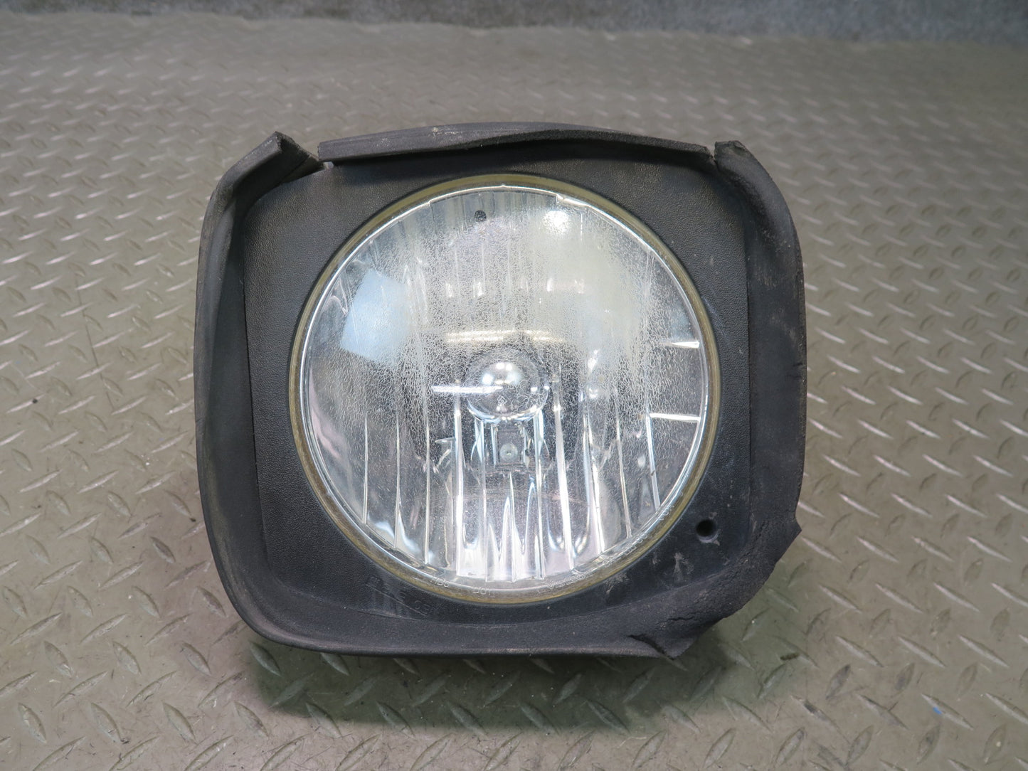 2003-2007 Hummer H2 Front Left & Right Halogen Headlight Lamp Set of 2