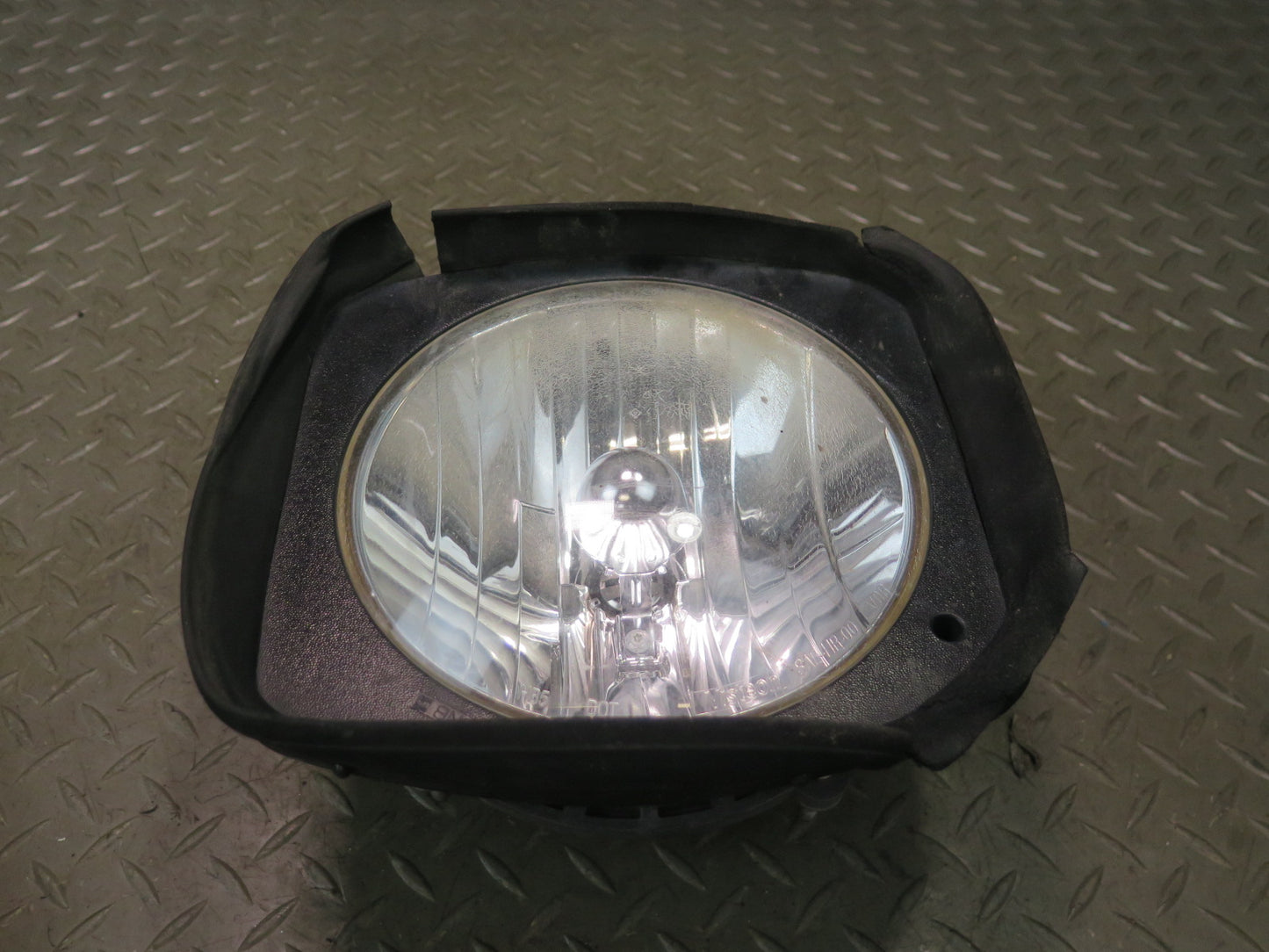 2003-2007 Hummer H2 Front Left & Right Halogen Headlight Lamp Set of 2