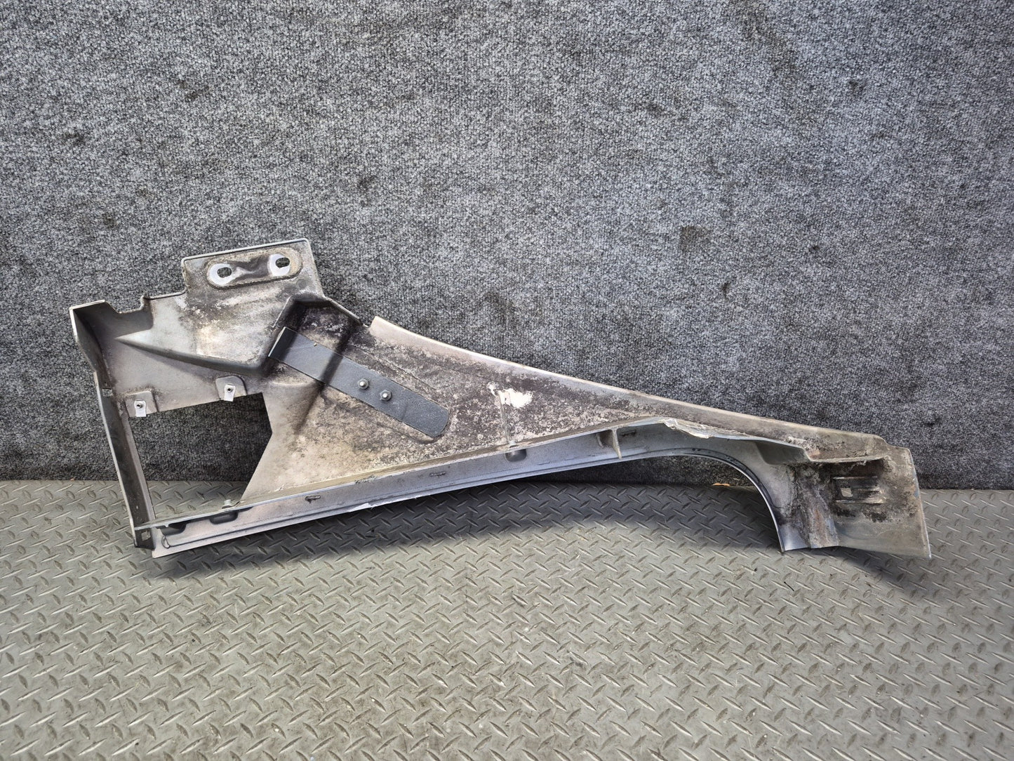 2003-2009 Hummer H2 Front Left Fender Shell Cover Panel Pewter Pearl 15062999