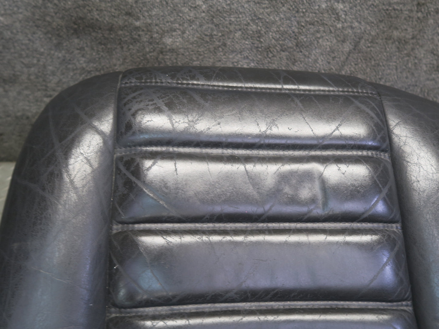 2005-2007 Hummer H2 Rear Left Second 2ND ROW Seat Lower Leather Cushion