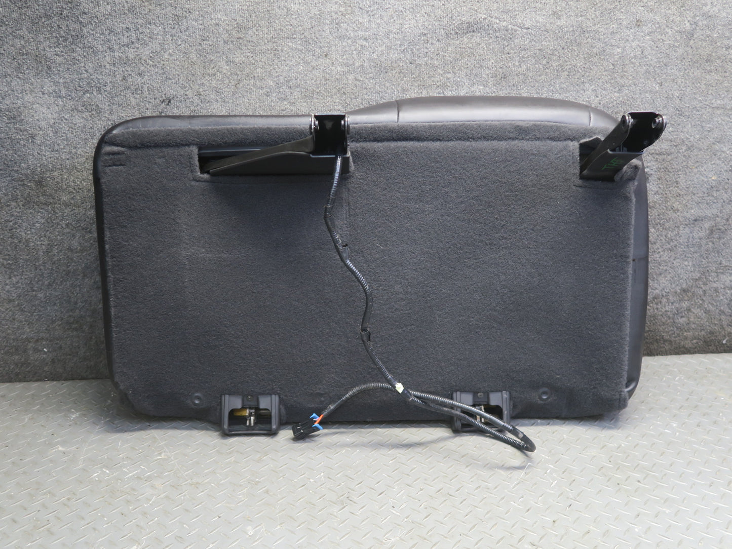 2005-2007 Hummer H2 Rear Left Second 2ND ROW Seat Lower Leather Cushion