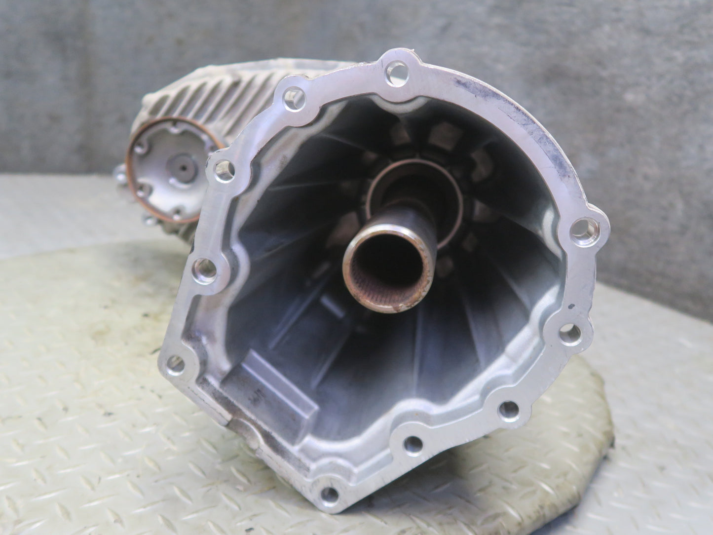 11-15 Audi 4L Q7 3.0L Automatic Transmission Gear Transfer Case OEM