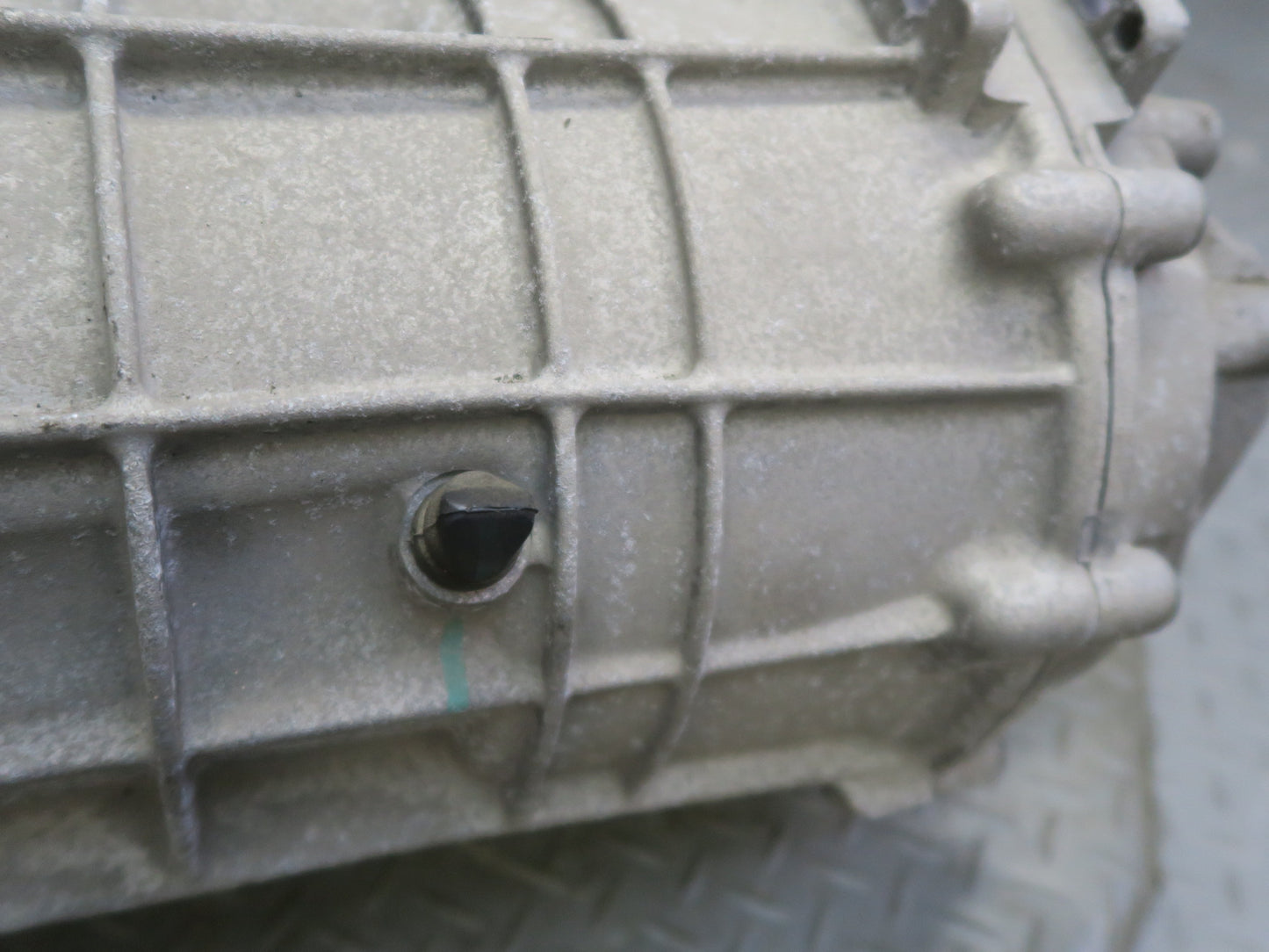 11-15 Audi 4L Q7 3.0L Automatic Transmission Gear Transfer Case OEM