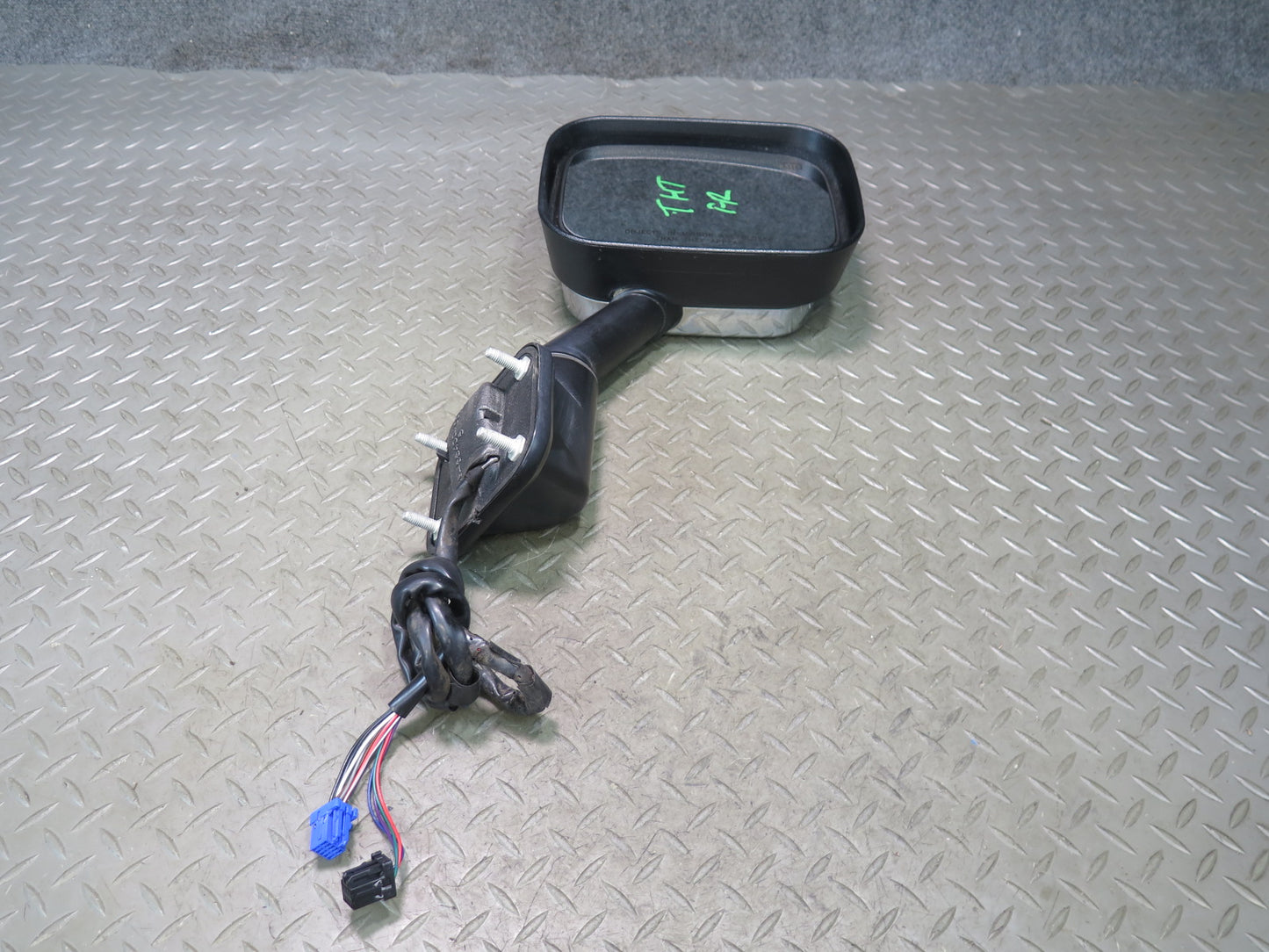 2003-2005 Hummer H2 Right Door Exterior Heated Side View Mirror