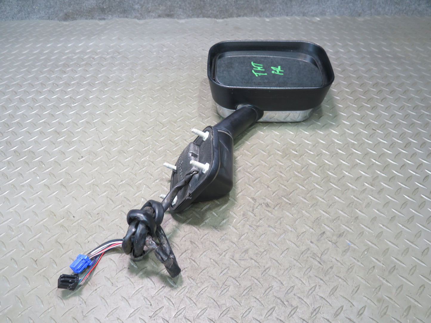 2003-2005 Hummer H2 Right Door Exterior Heated Side View Mirror
