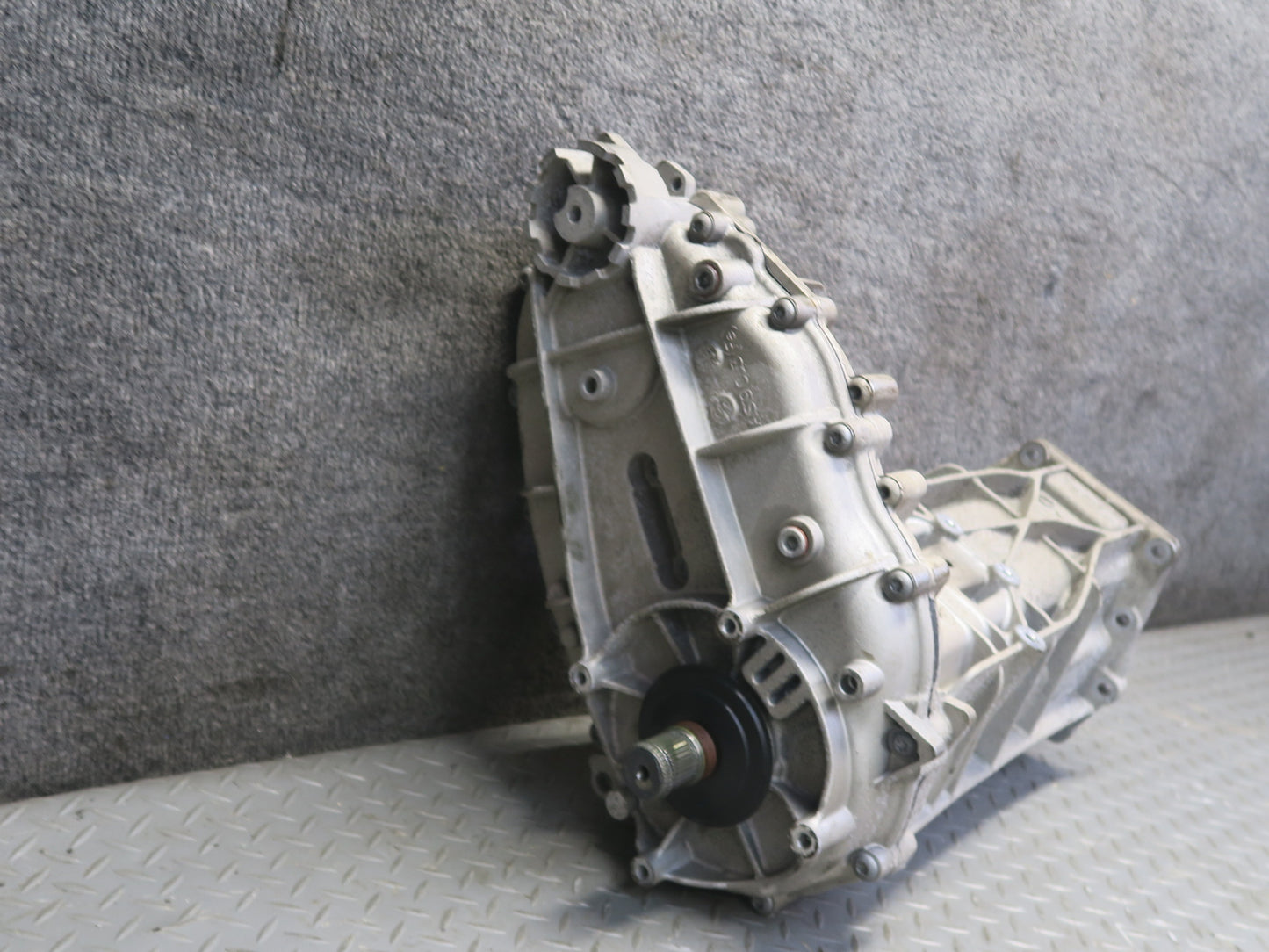 11-15 Audi 4L Q7 3.0L Automatic Transmission Gear Transfer Case OEM