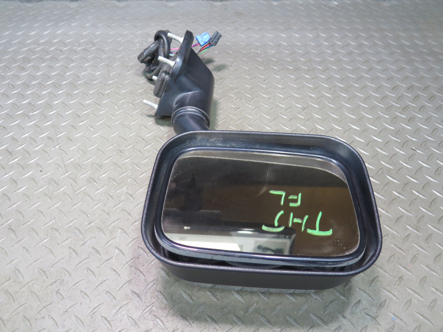 2003-2005 Hummer H2 Left Door Exterior Heated Side View Mirror