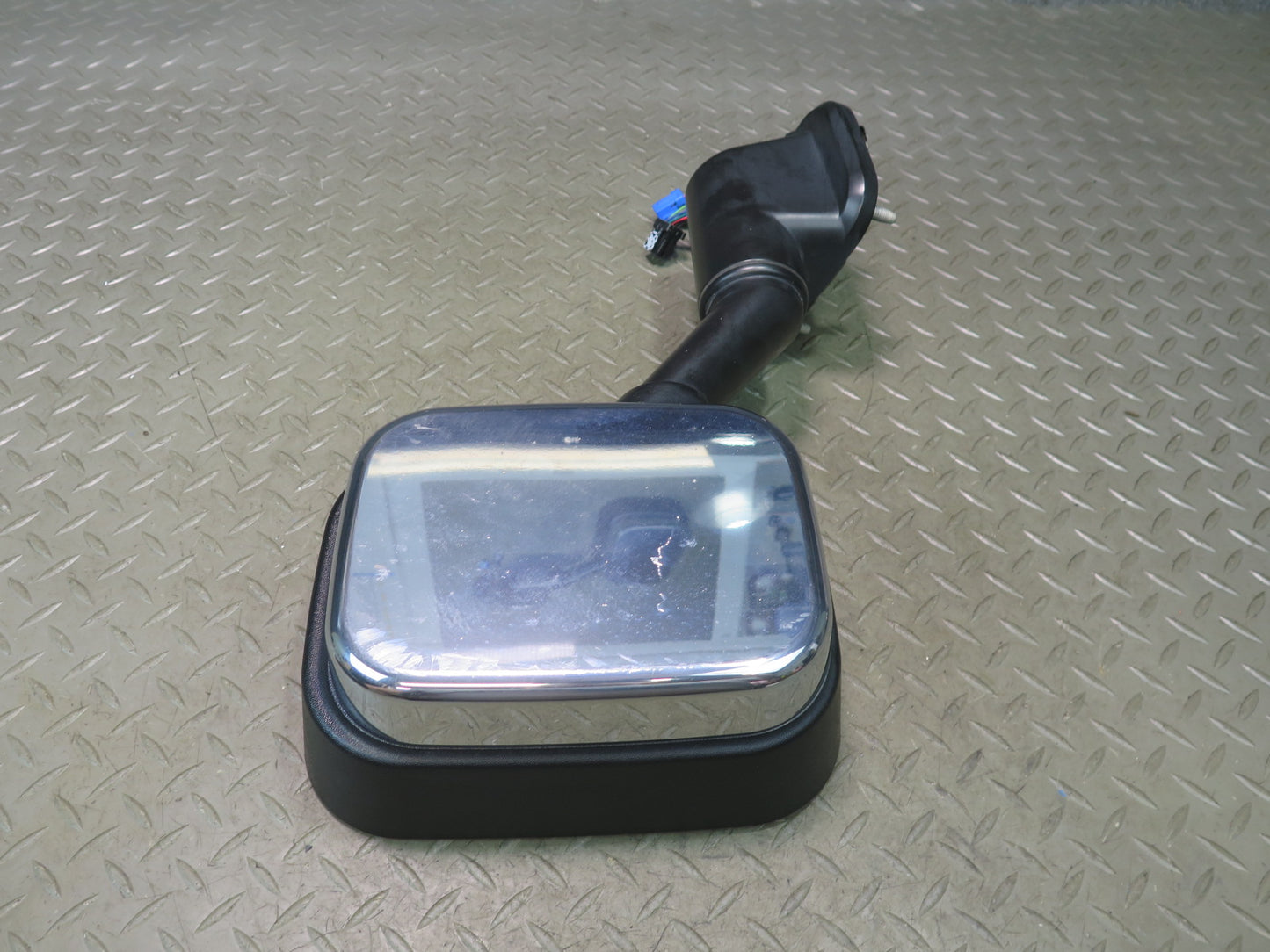 2003-2005 Hummer H2 Left Door Exterior Heated Side View Mirror