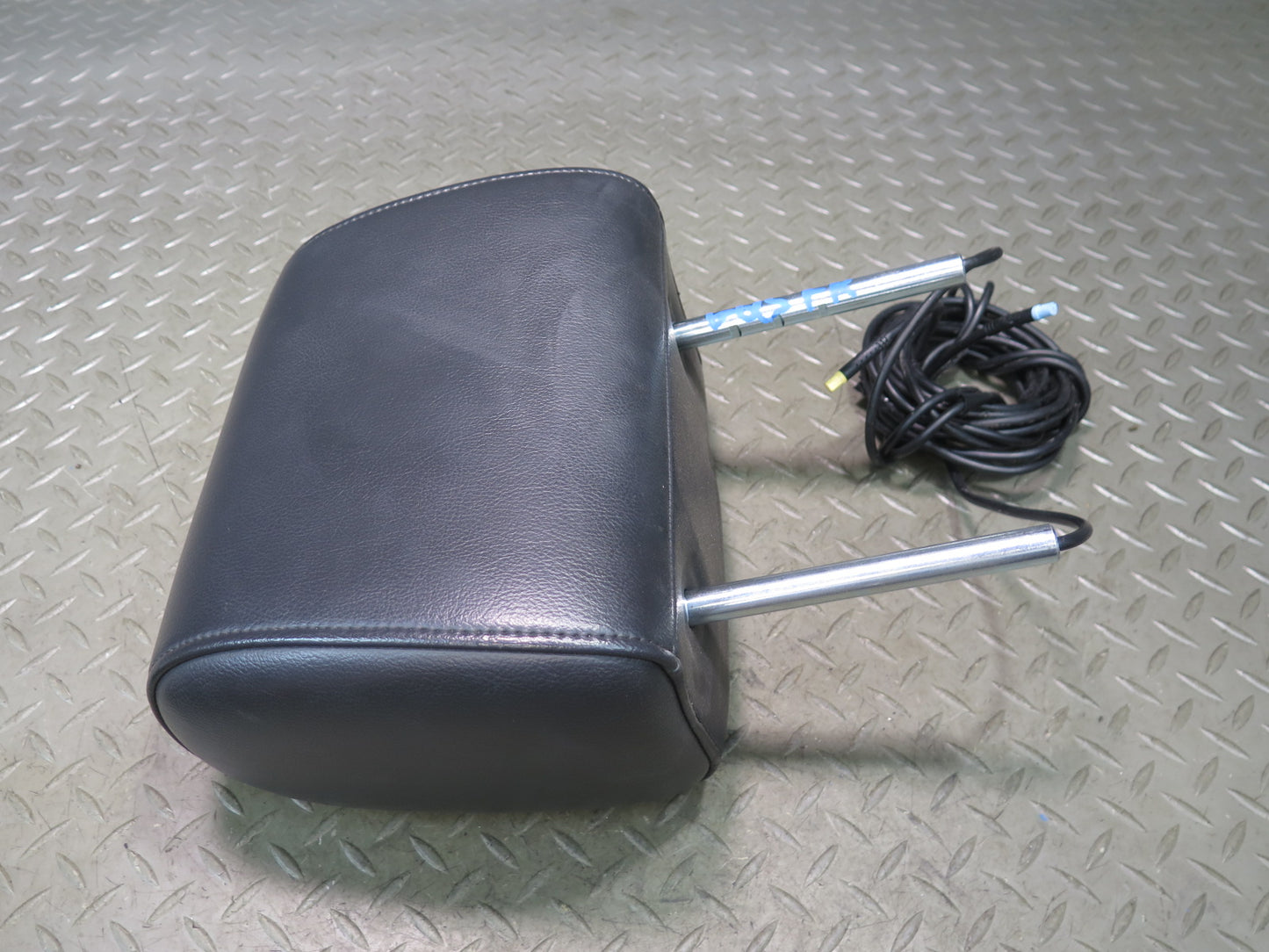 08-15 Audi 4L Q7 Set of 2 Front Leather Headrest w Monitor & Interface Box OEM