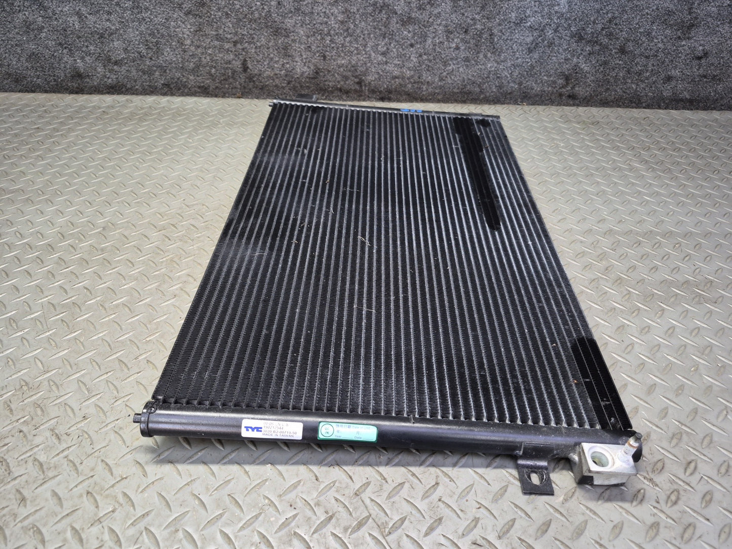 02-05 Ford Thunderbird A/C Air Condition Condenser TYC