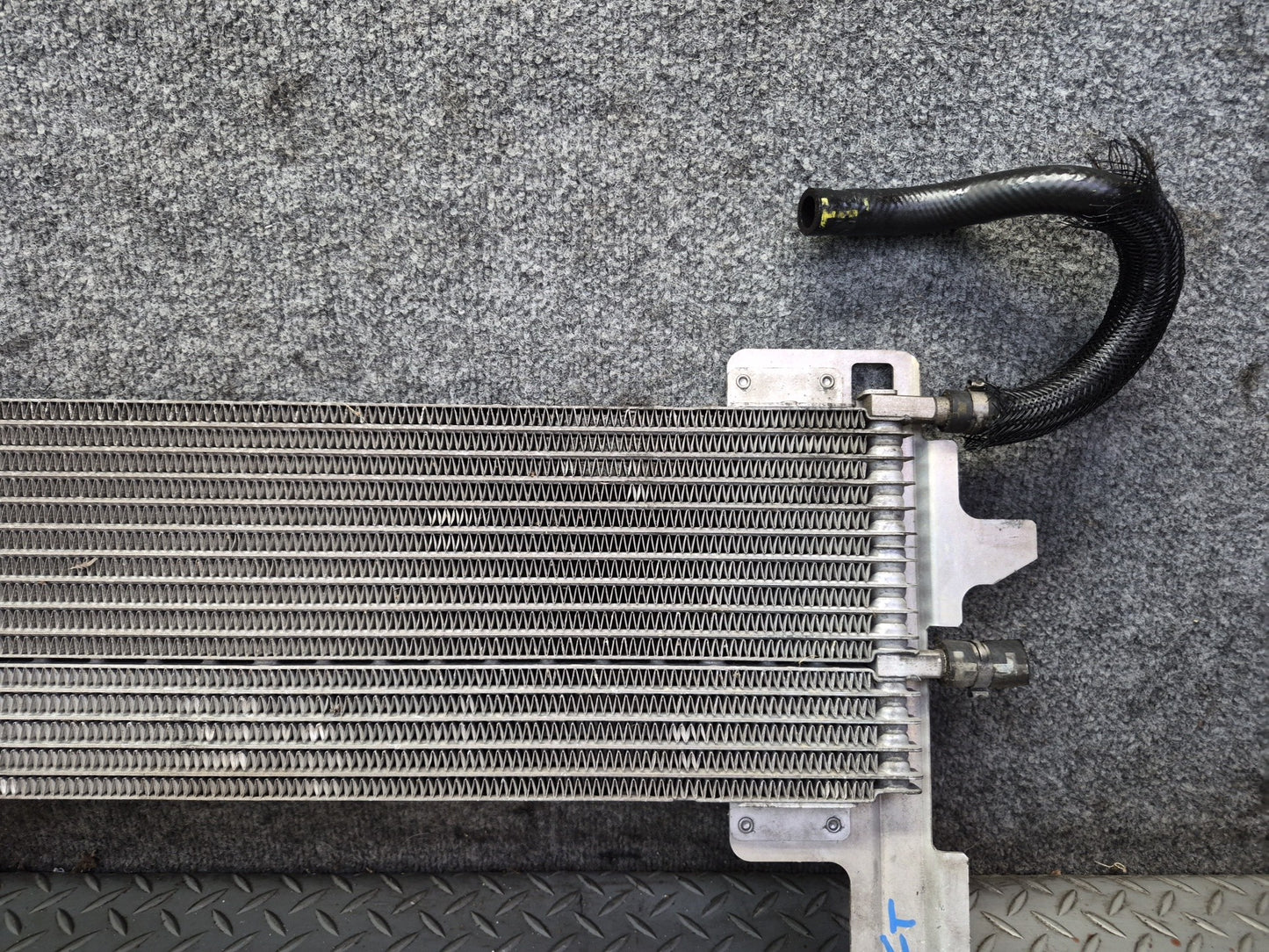 03-05 Ford Thunderbird A/T Power Steering Oil Cooler XR8H-3F749-BA OEM