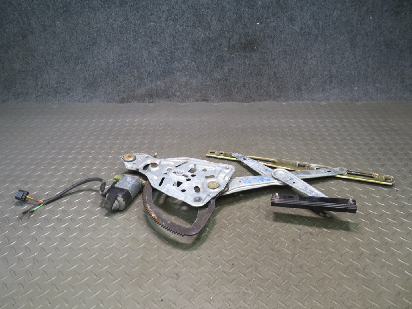 94-02 Mercedes R129 SL500 Left Door Window Regulator w Motor OEM