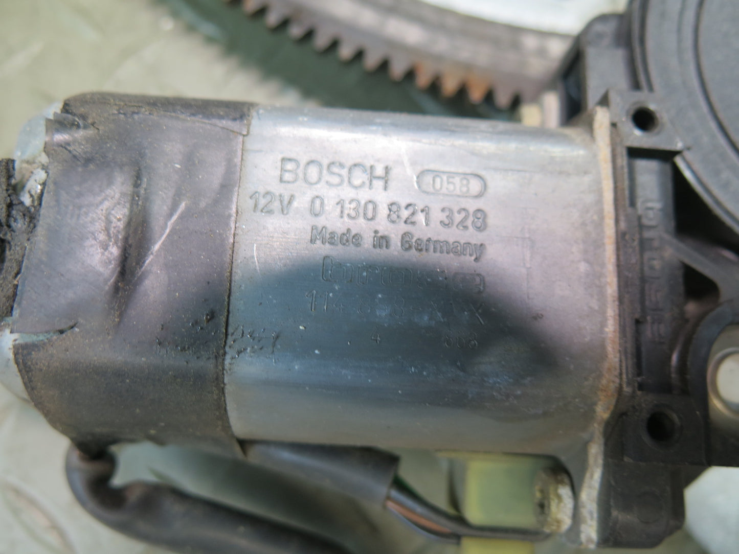 94-02 Mercedes R129 SL500 Left Door Window Regulator w Motor OEM
