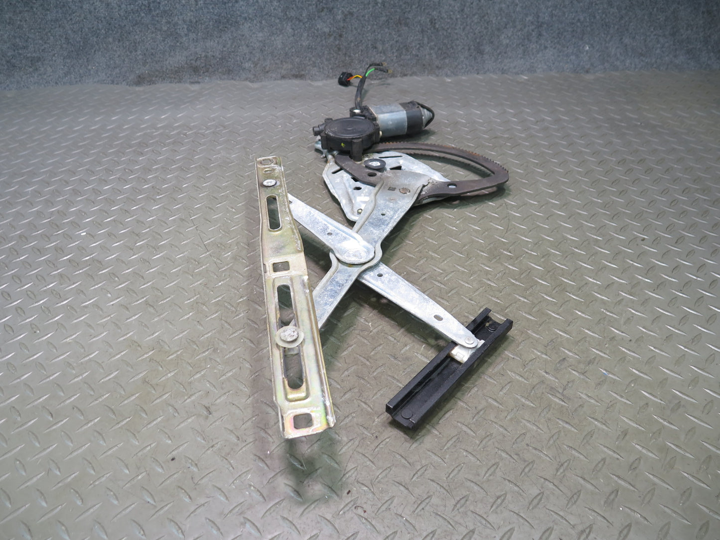 94-02 Mercedes R129 SL500 Left Door Window Regulator w Motor OEM