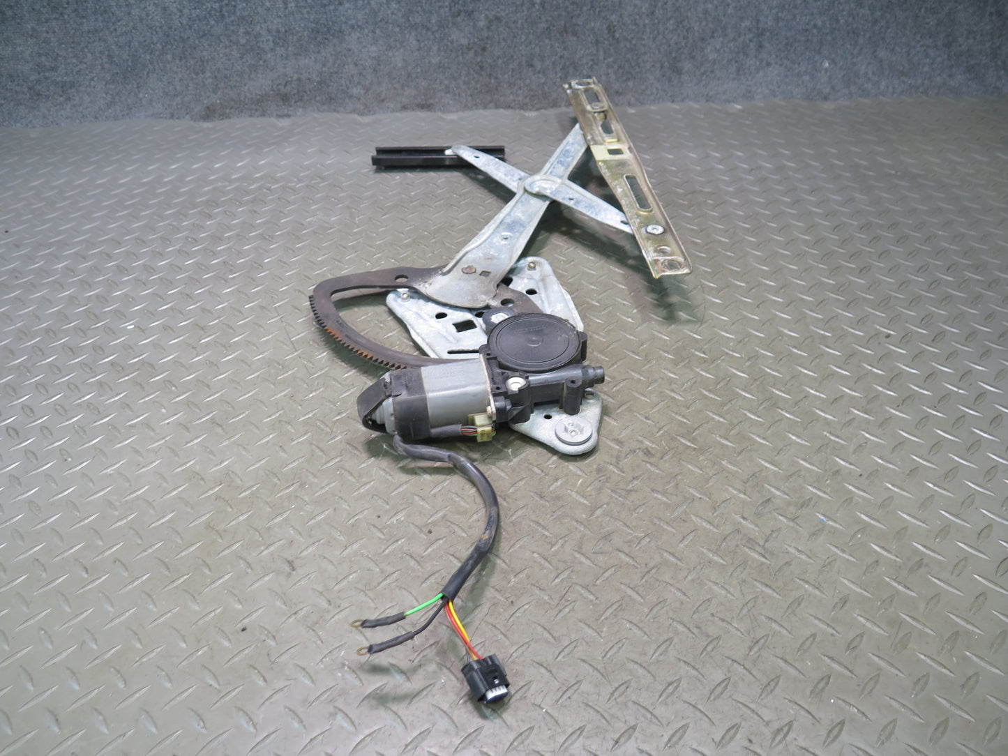 94-02 Mercedes R129 SL500 Left Door Window Regulator w Motor OEM