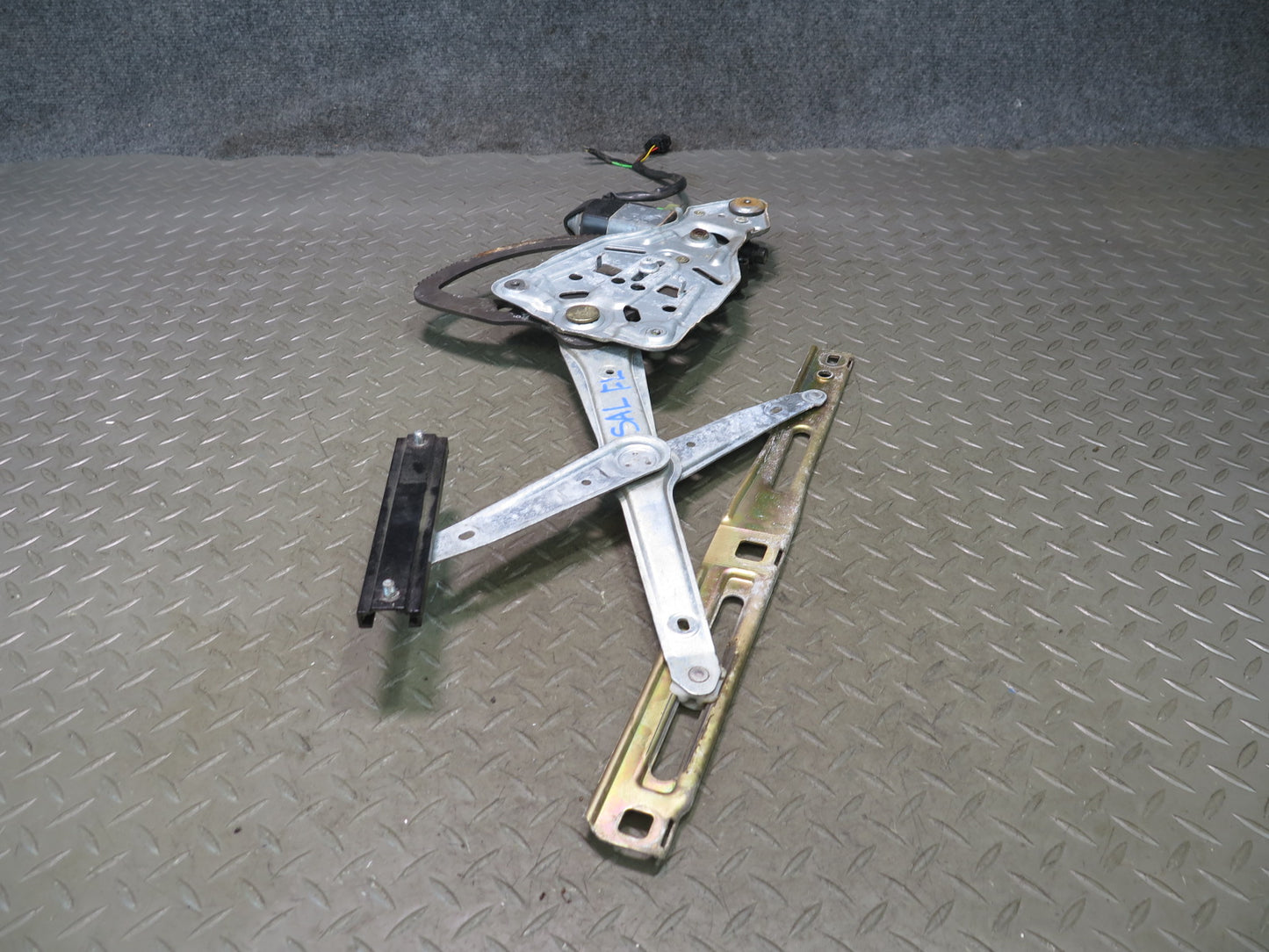 94-02 Mercedes R129 SL500 Left Door Window Regulator w Motor OEM