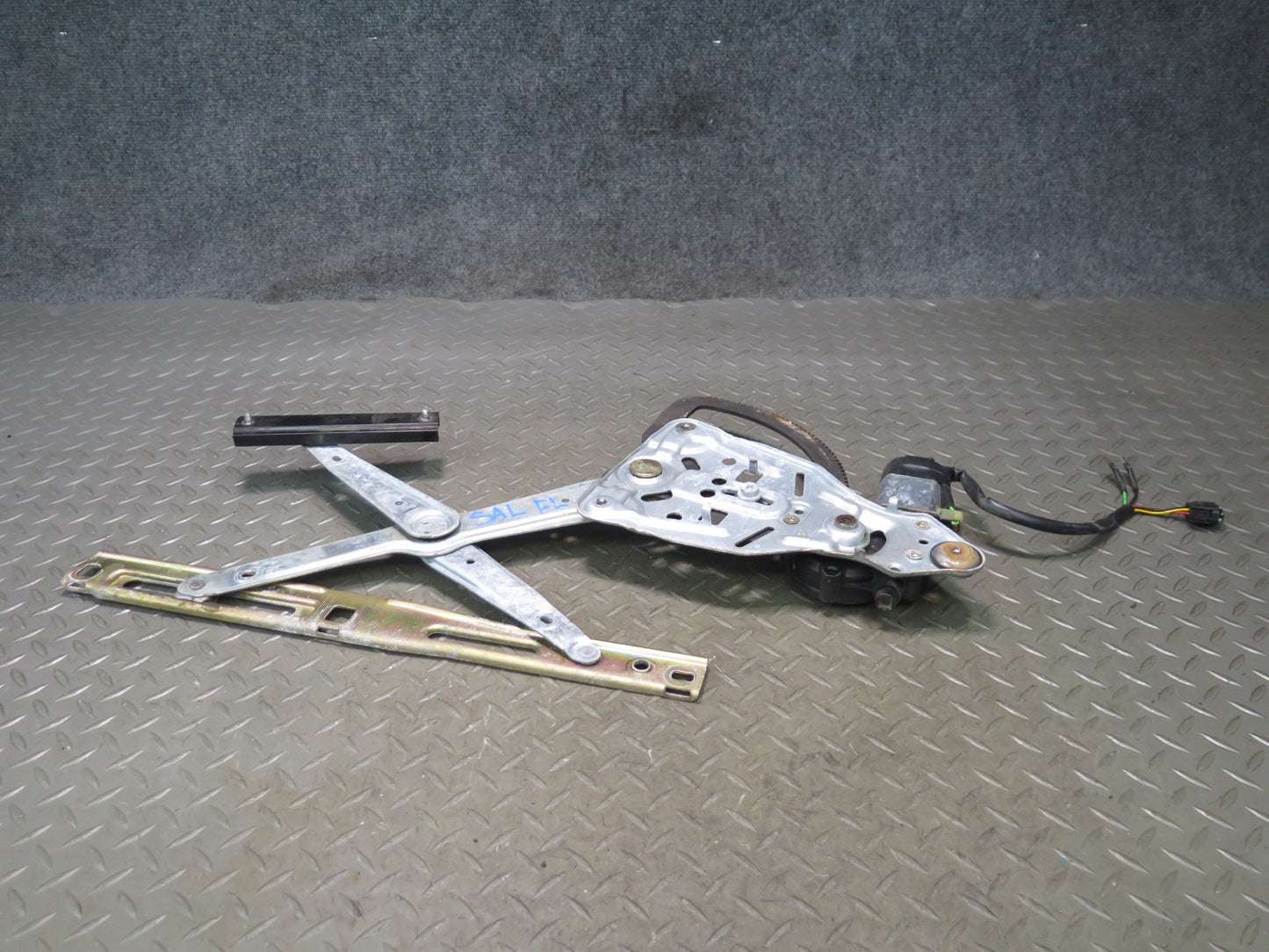 94-02 Mercedes R129 SL500 Left Door Window Regulator w Motor OEM