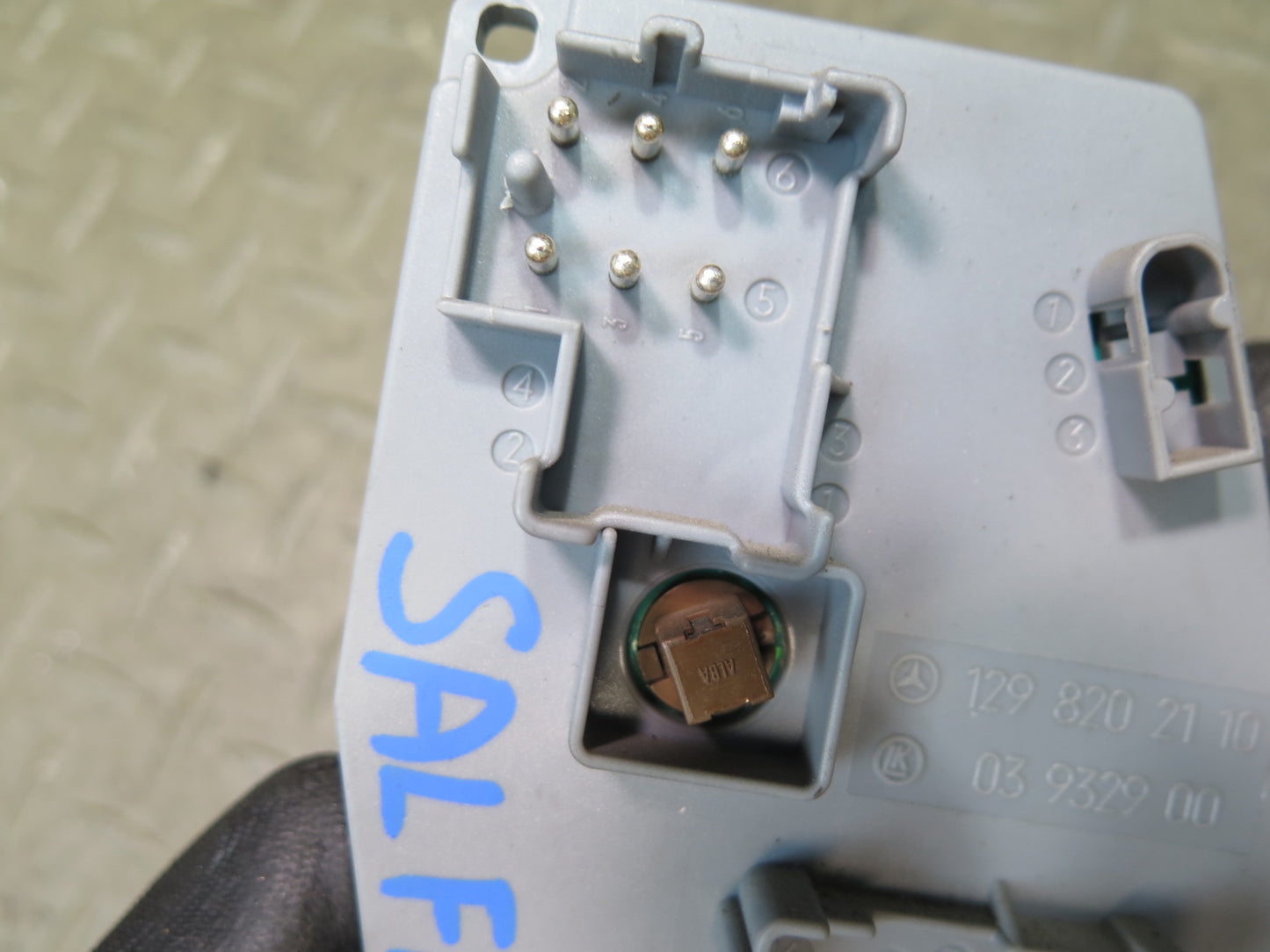 96-02 Mercedes R129 SL Front Left Seat Adjust Control Switch 1298202110 OEM