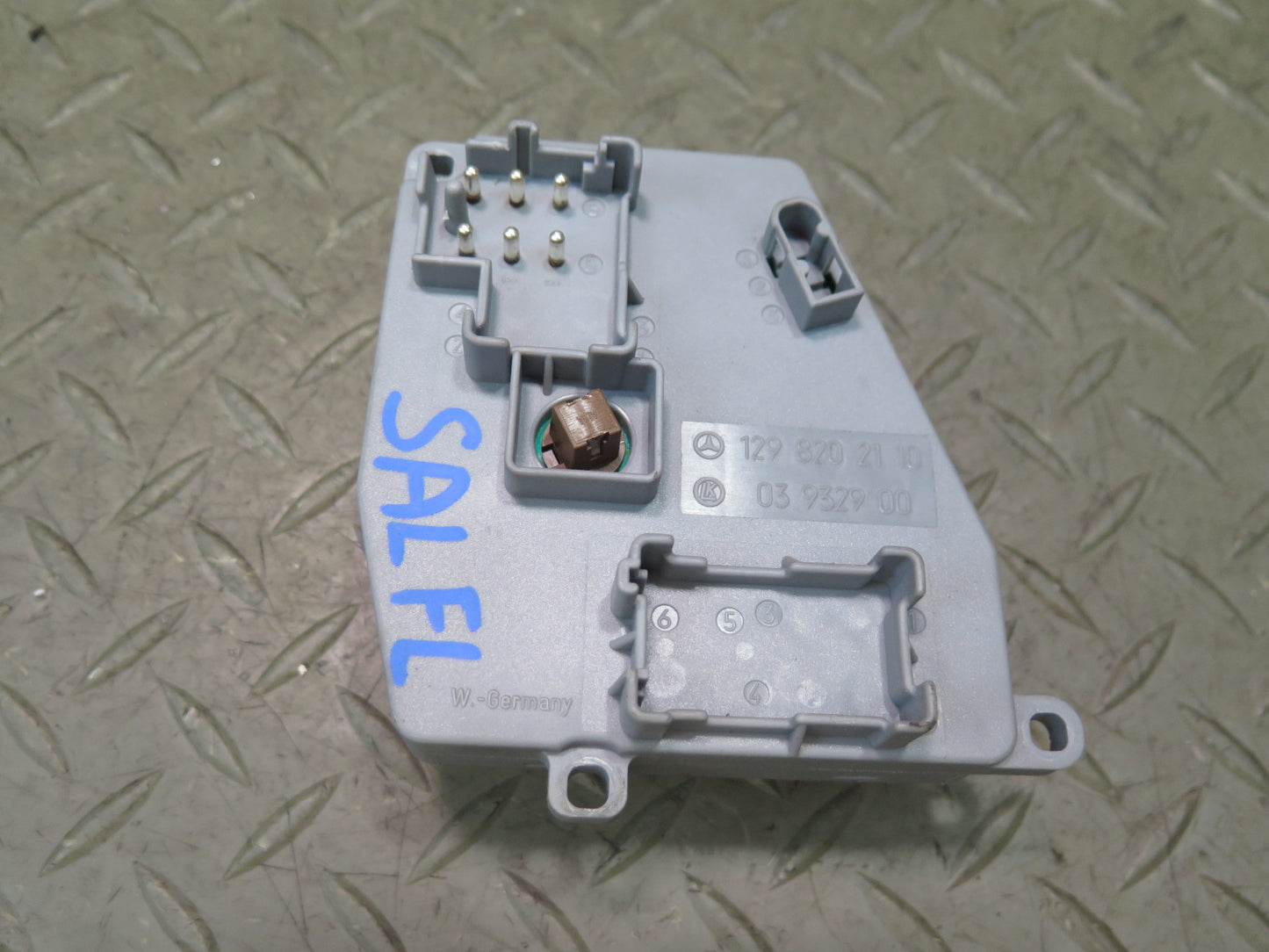 96-02 Mercedes R129 SL Front Left Seat Adjust Control Switch 1298202110 OEM