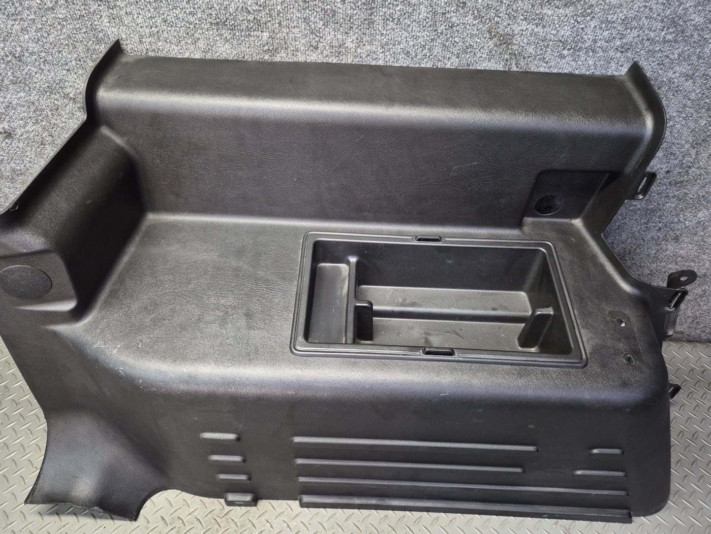 2005-2007 Hummer H2 Rear Left & Right Trunk Quarter Panel Trim Cover Set of 2