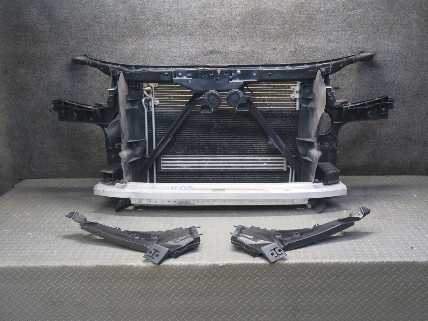 11-15 Audi 4L Q7 3.0L Radiator Core Support A/C Condenser Cooling Fan Set OEM