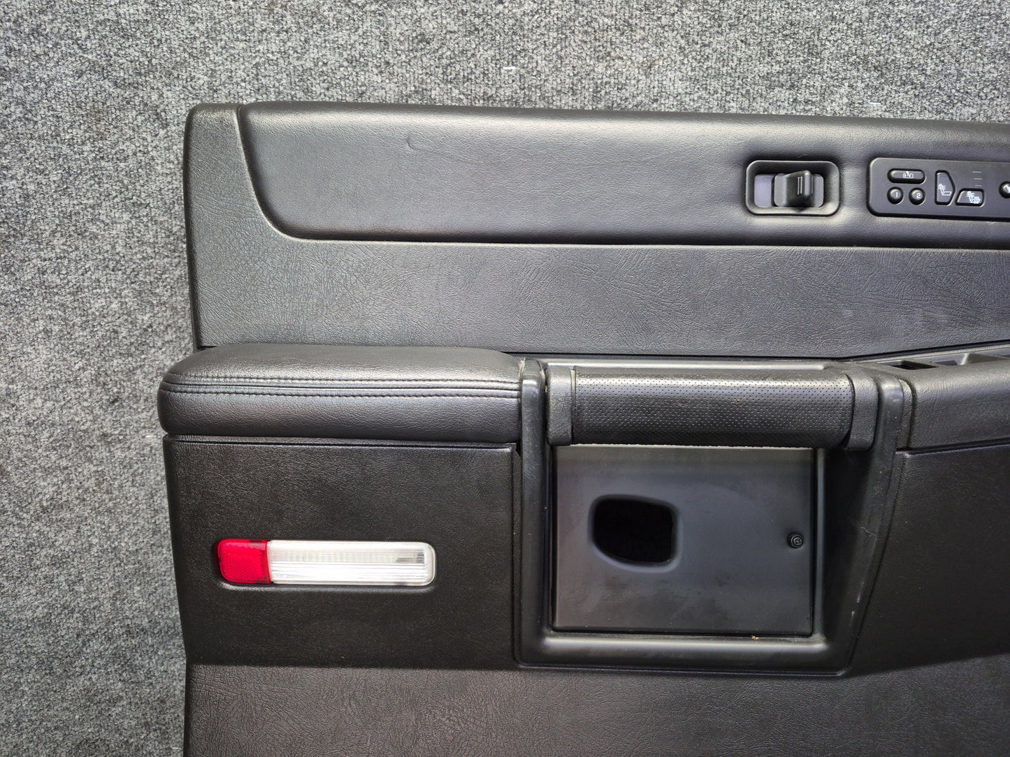2005-2007 Hummer H2 Front Left & Right Door Interior Trim Cover Panel Set of 2
