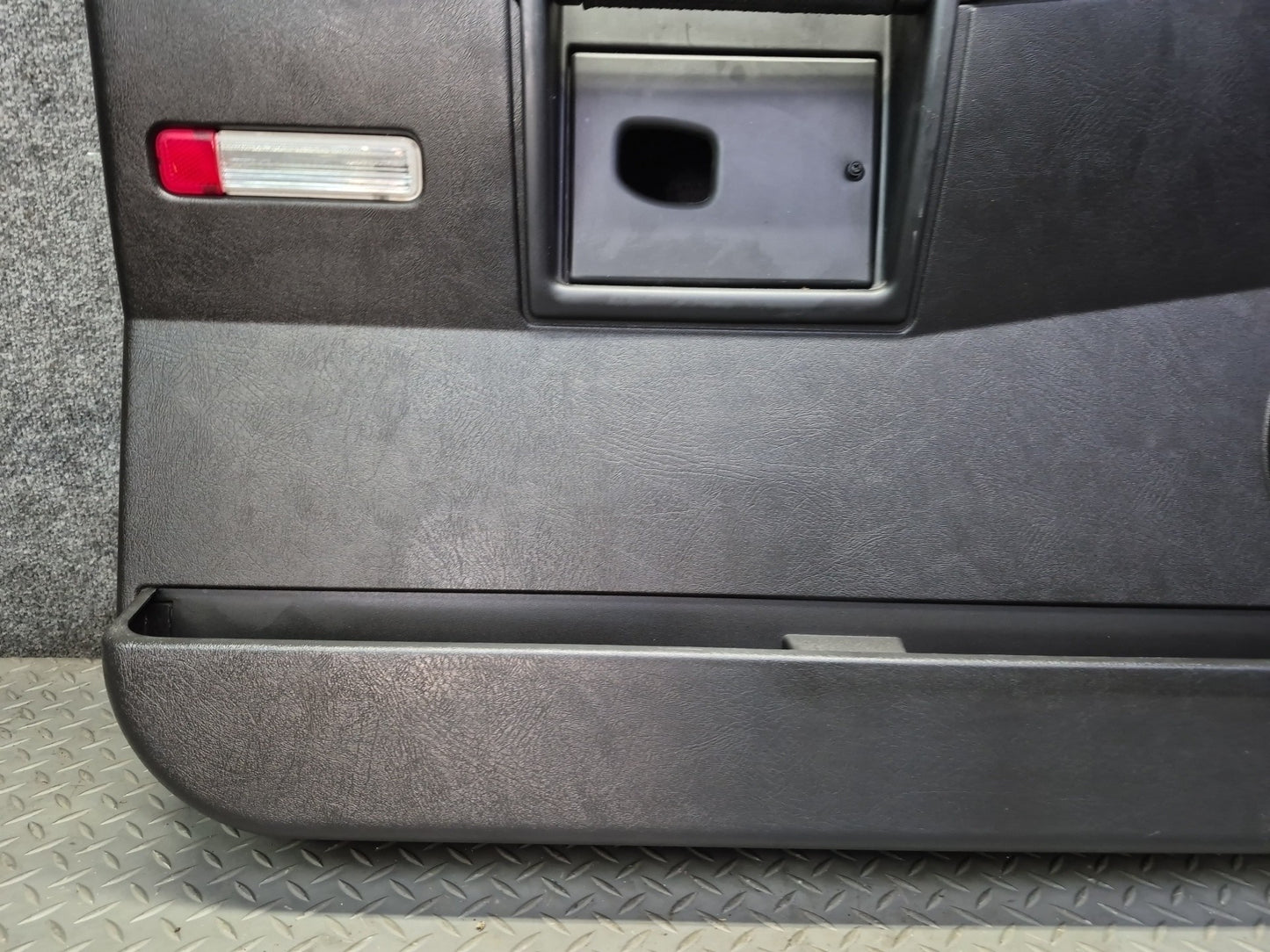 2005-2007 Hummer H2 Front Left & Right Door Interior Trim Cover Panel Set of 2