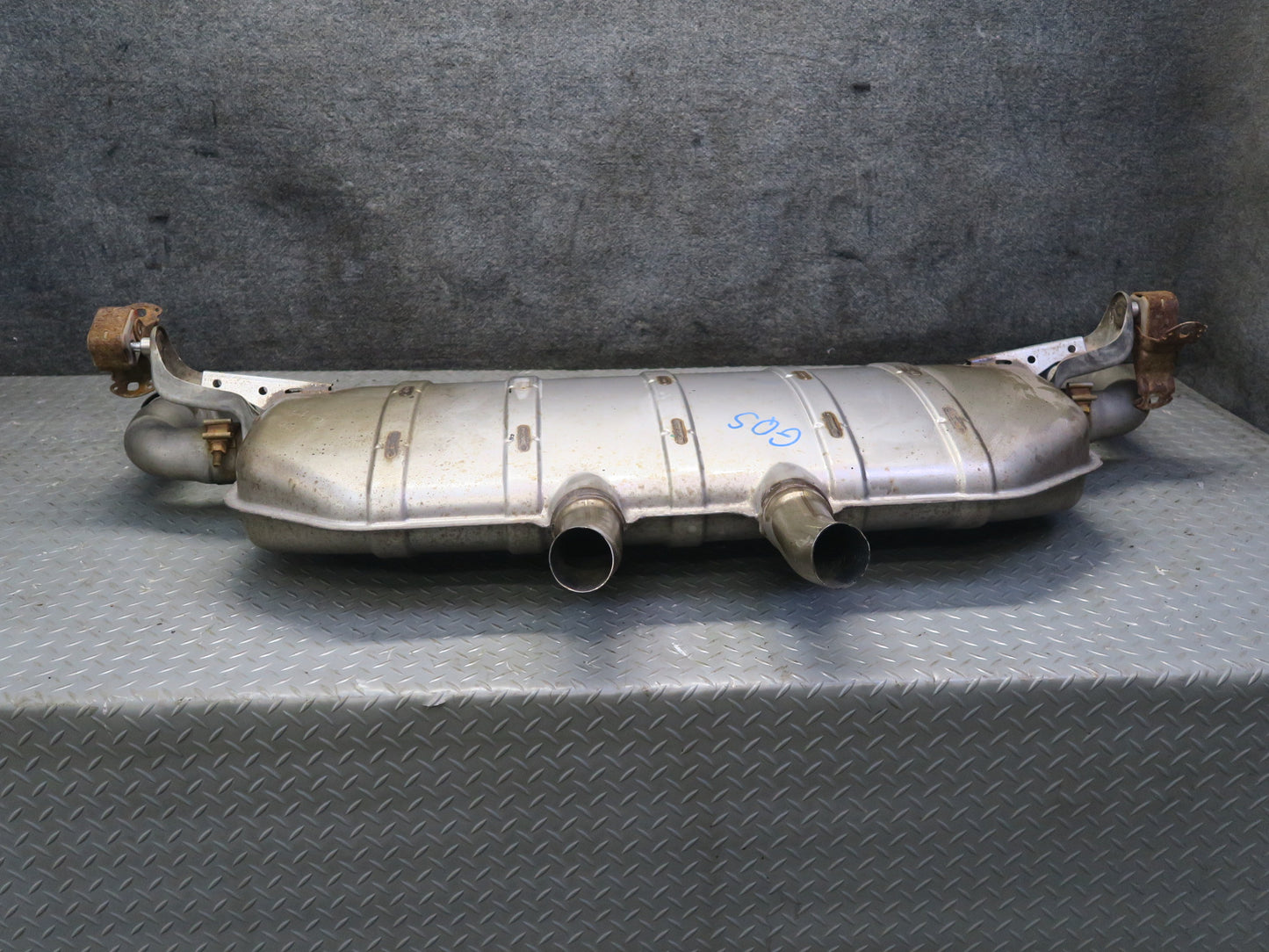 11-15 Audi 4L Q7 3.0L Rear Exhaust Muffler w Tips OEM