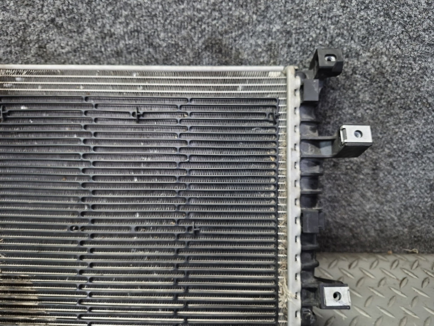 11-15 Audi 4L Q7 3.0L Left or Right Engine Secondary Auxiliary Radiator OEM