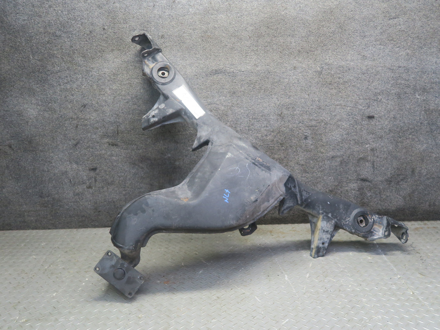 86-89 Mercedes R107 560SL Rear Suspension Crossmember Subframe K-frame Cradle