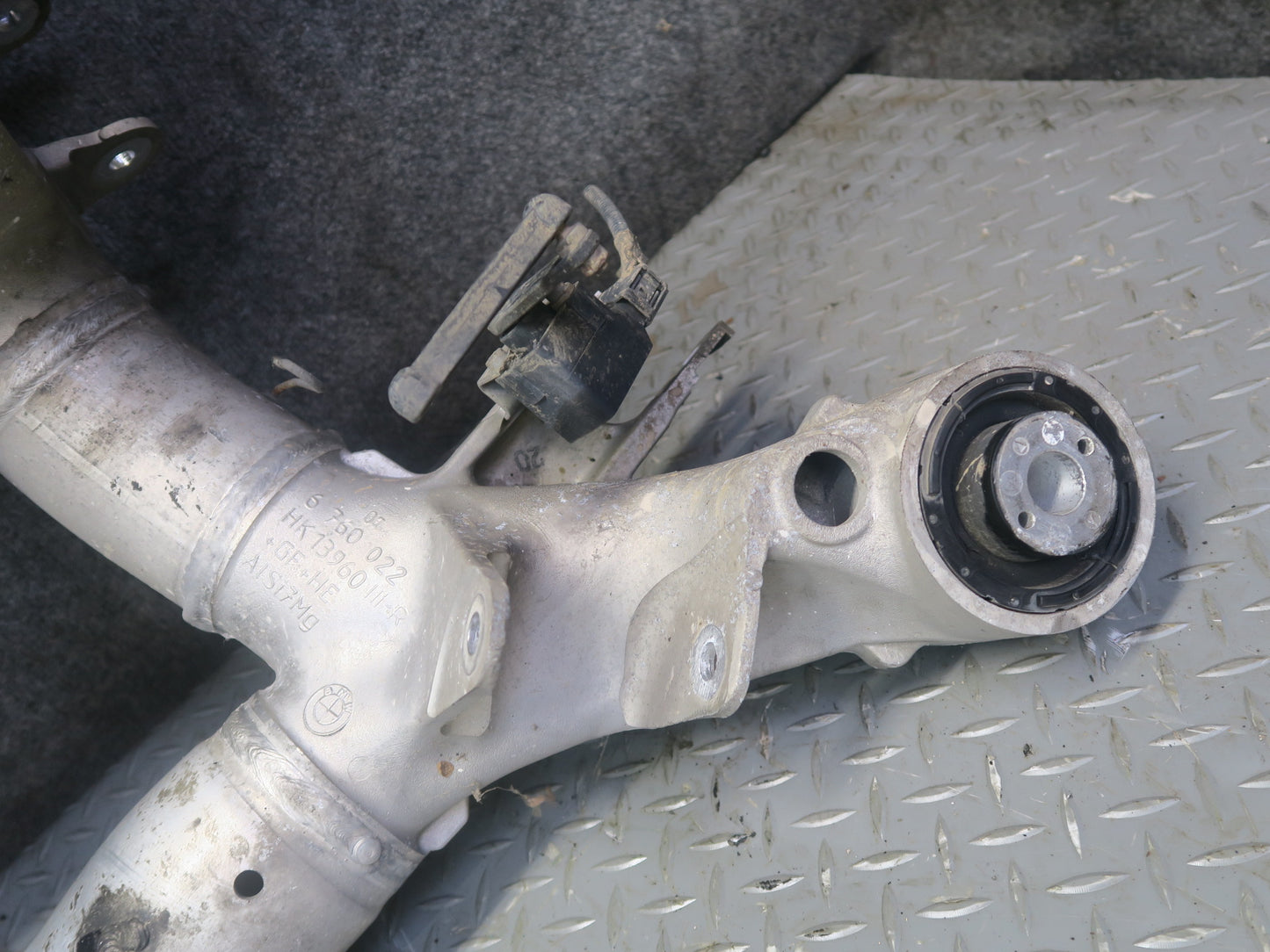 2006-2010 BMW E63 E64 M6 Rear Subframe Crossmember Cradle Axle Carrier