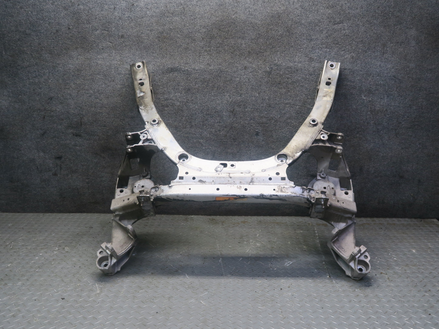 2006-2010 BMW E63 E64 M6 Front Subframe Crossmember Cradle Axle Carrier