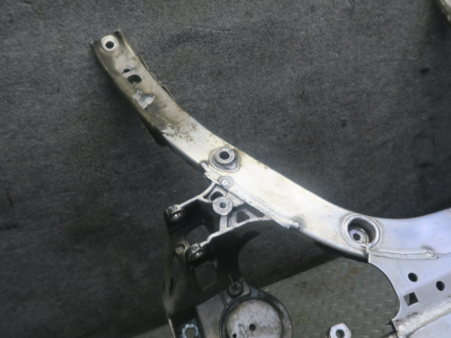 2006-2010 BMW E63 E64 M6 Front Subframe Crossmember Cradle Axle Carrier