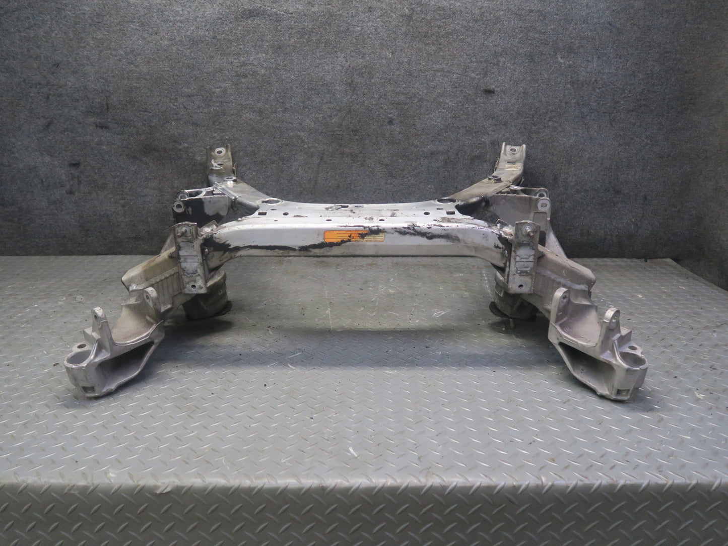 2006-2010 BMW E63 E64 M6 Front Subframe Crossmember Cradle Axle Carrier