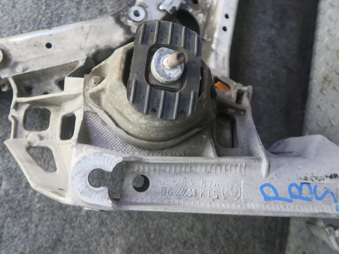 2006-2010 BMW E63 E64 M6 Front Subframe Crossmember Cradle Axle Carrier